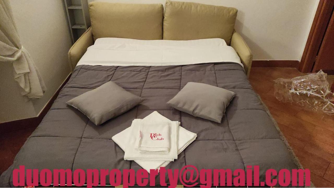 New Property Milano Esterno foto